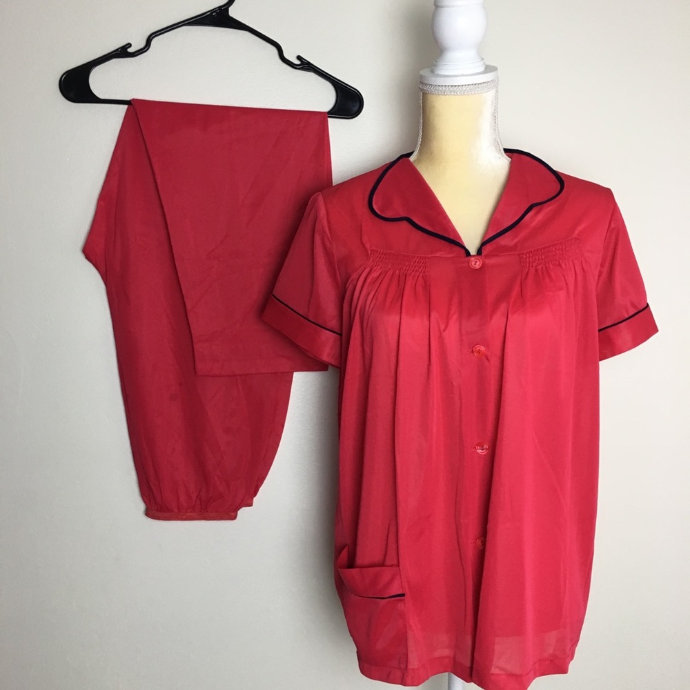 Vintage Lorraine 1970s nylon satin pajama set